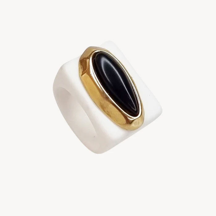 Anell blanc amb pedra natural Onix