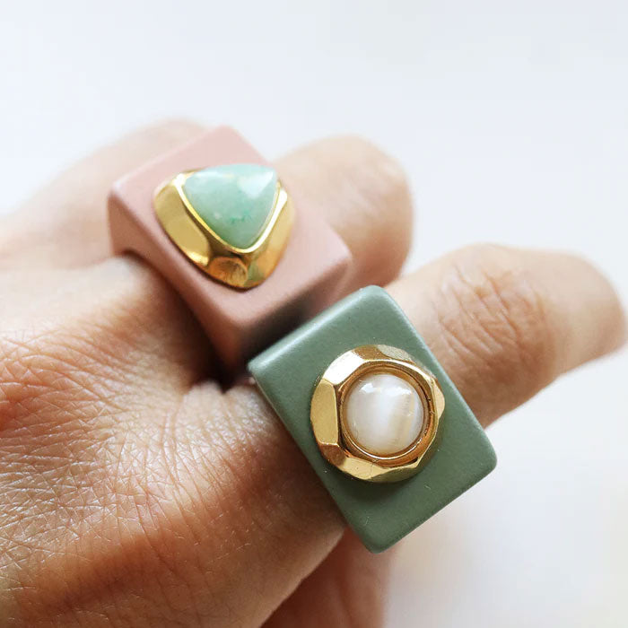 Anillo kaki con piedra natural Ojo de Gato